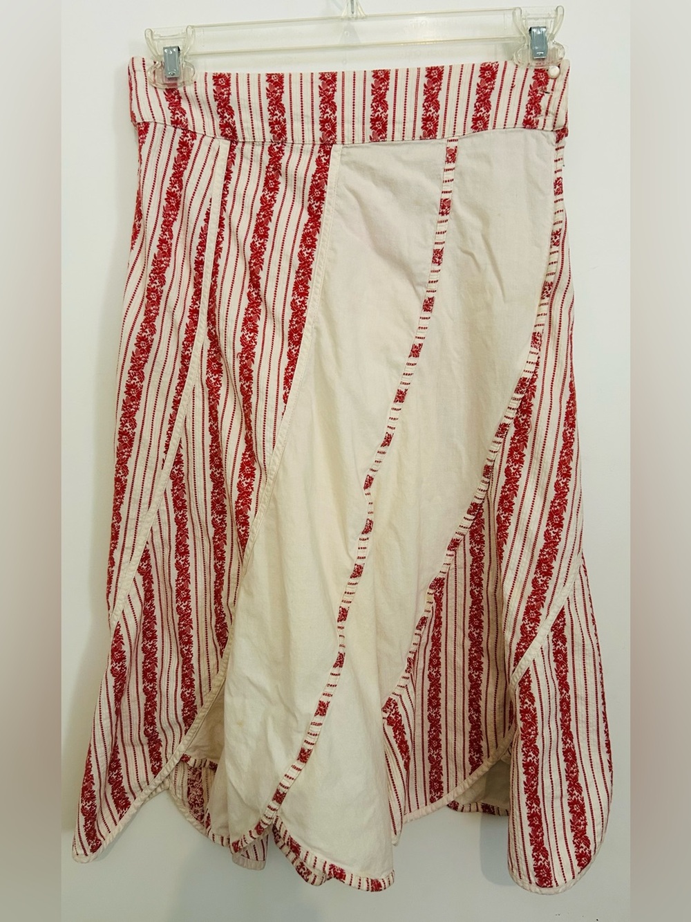 Anthropologie Red and Cream country chic Asymmetrical Skirt